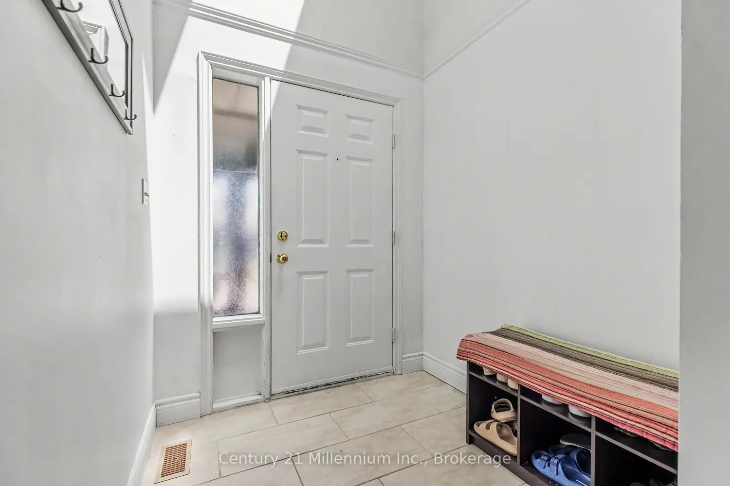 874 Arlington Street 19 photo 3