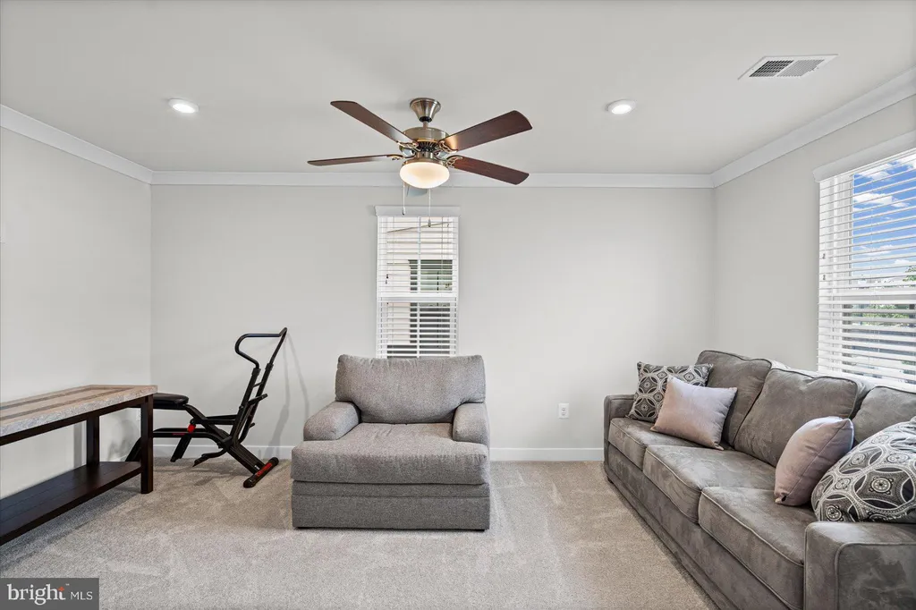613 Colindale St, Middle River, MD 21220 photo 5