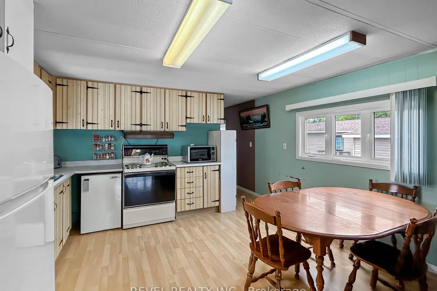 96 Notre Dame Place photo 3