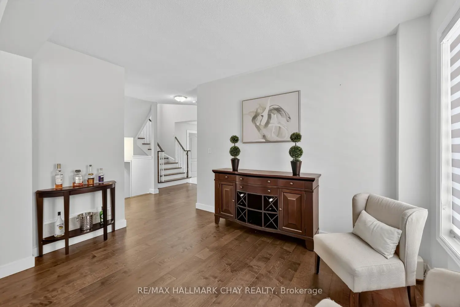 18 Corwin Drive photo 5