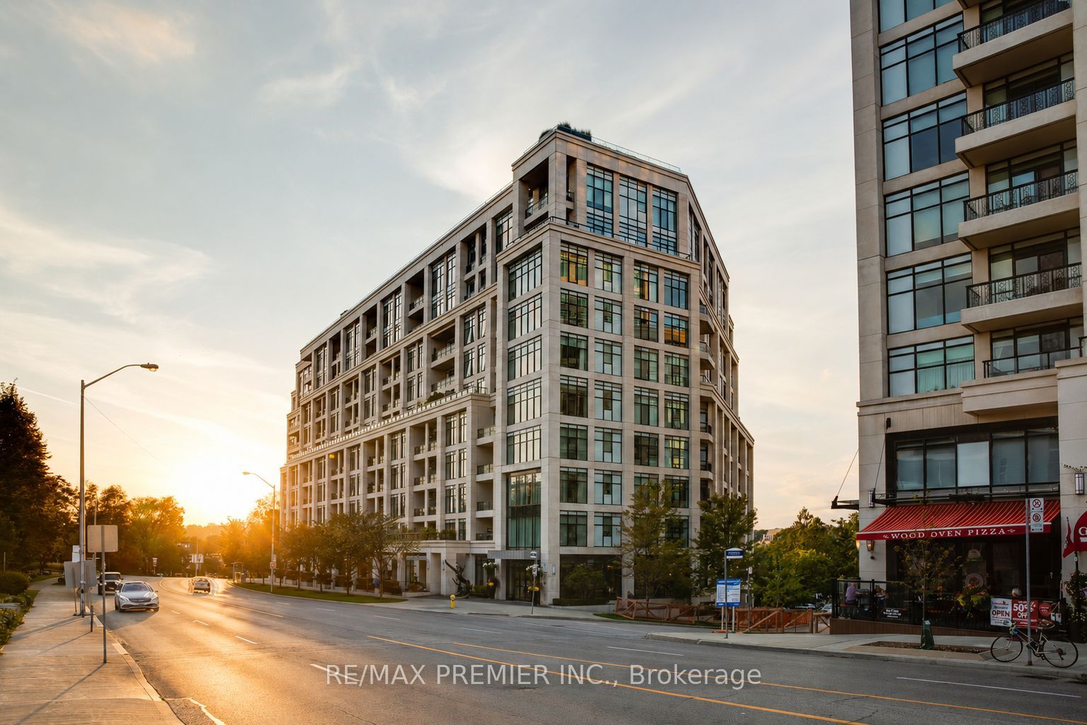 303-2 Old Mill Drive, Toronto, ON, M6S 0A2
