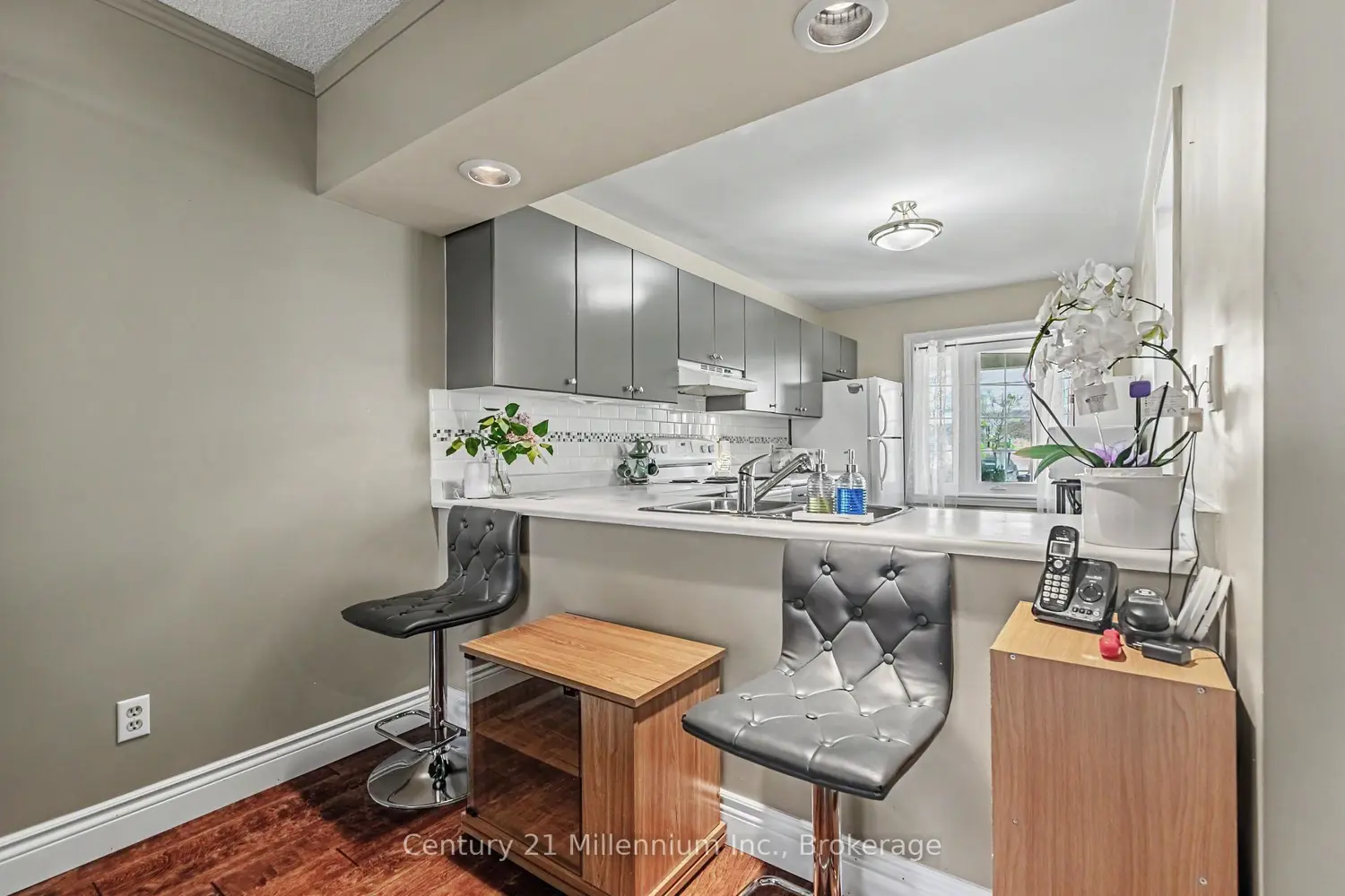 874 Arlington Street 19 photo 5