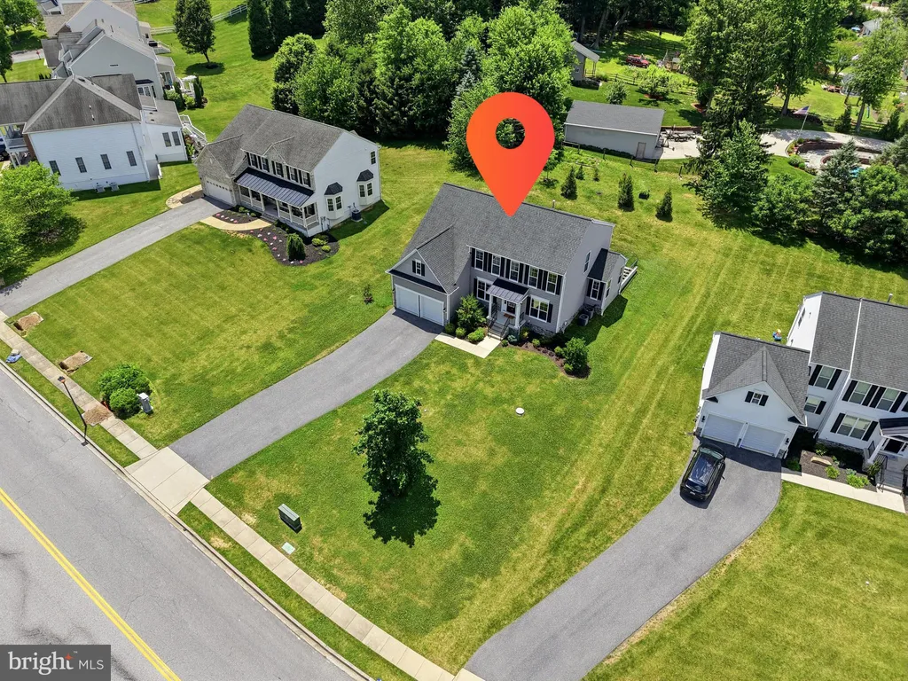 606 Candice Drive, Mount Airy, MD 21771 photo 4