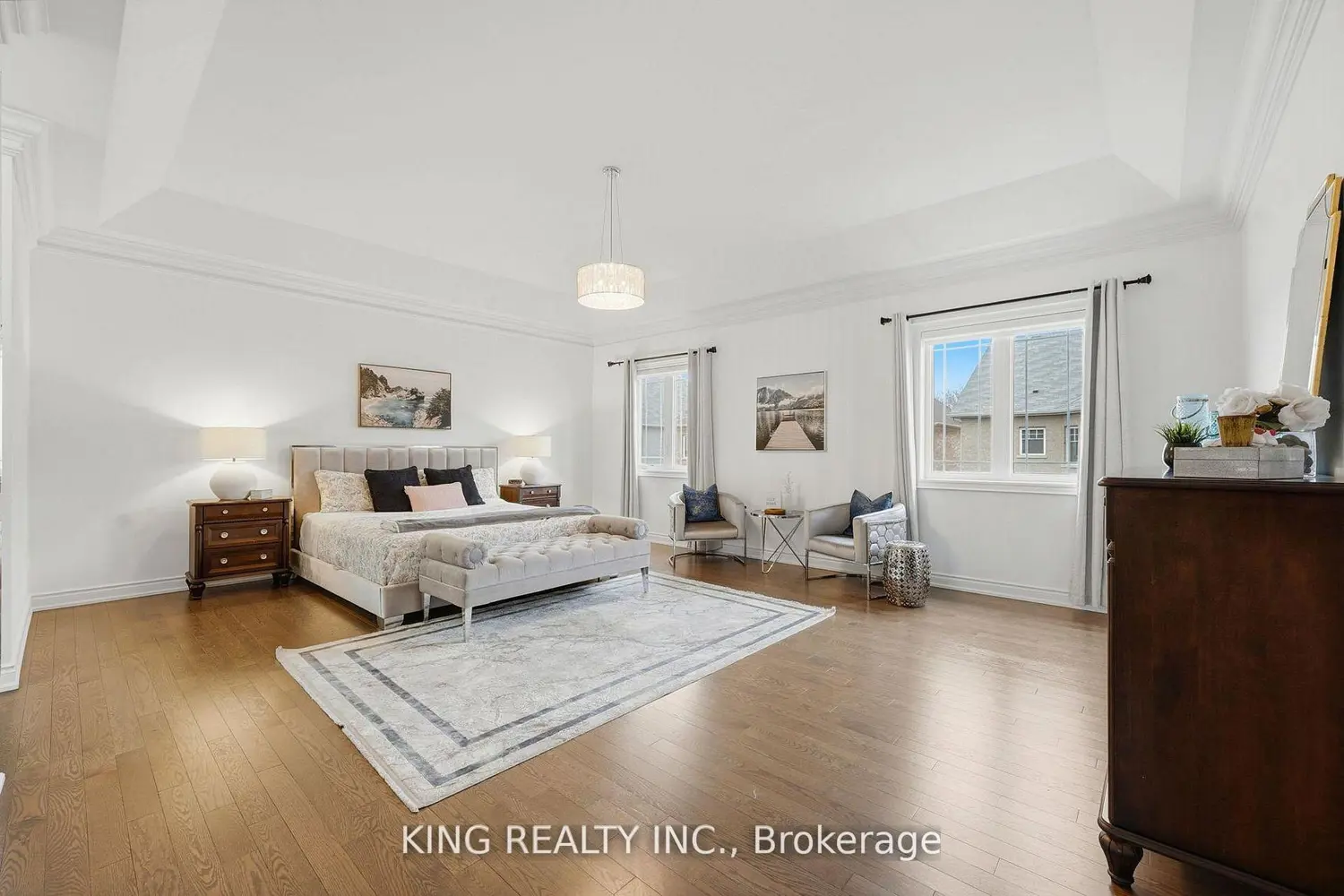 76 Chesney Crescent photo 5