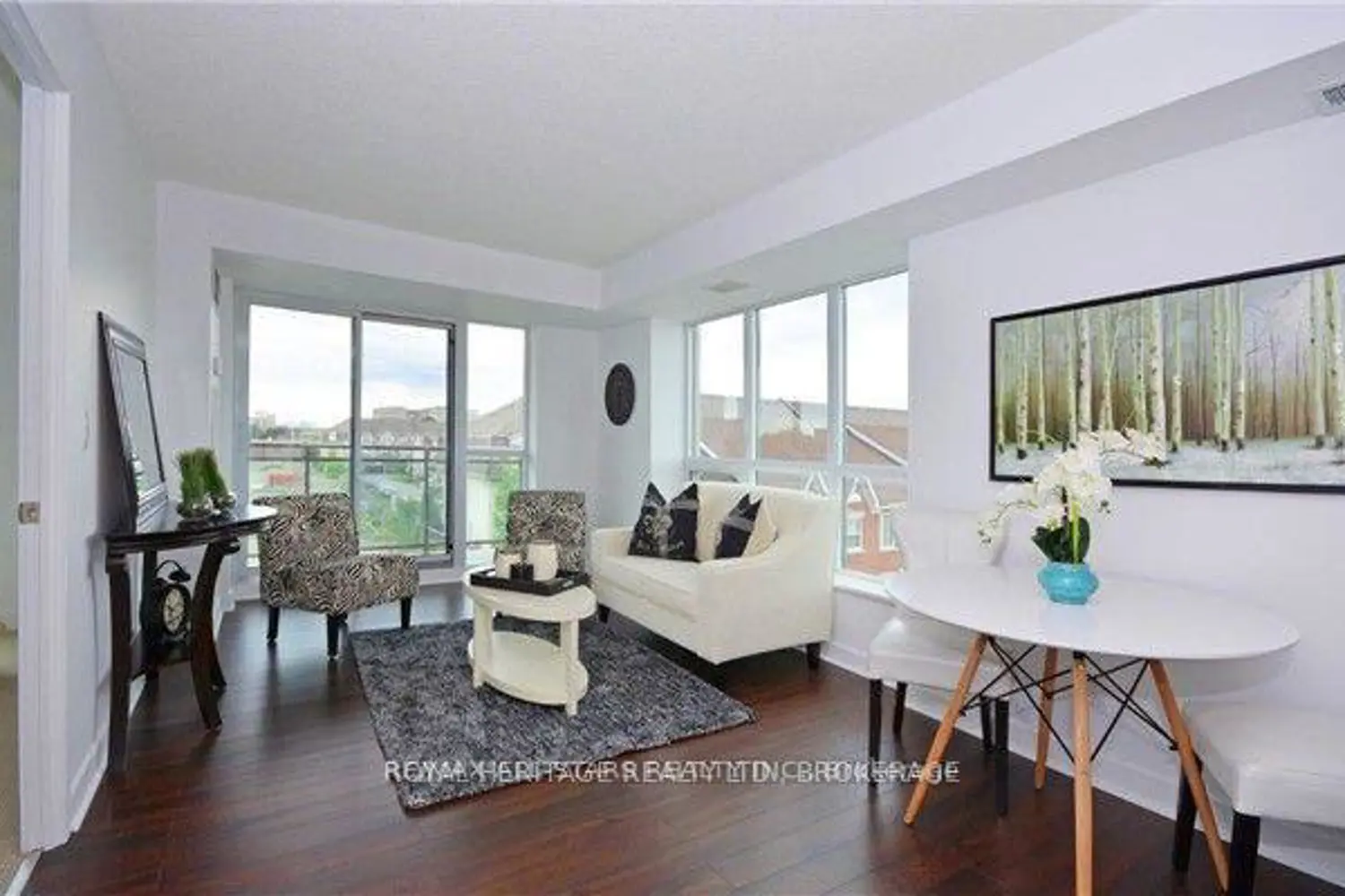 120 Dallimore Circle 424 photo 2