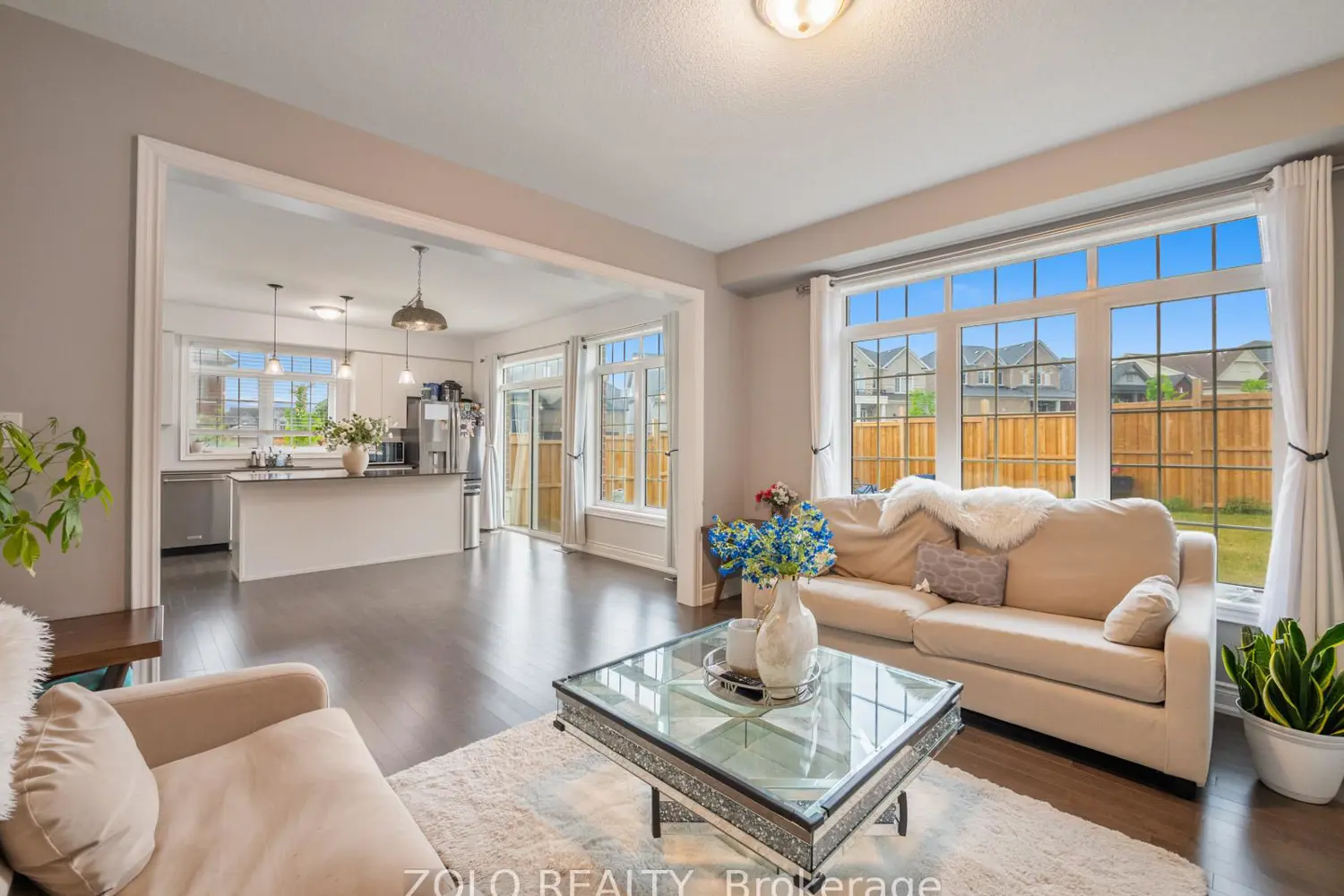 58 Highlands Boulevard photo 5
