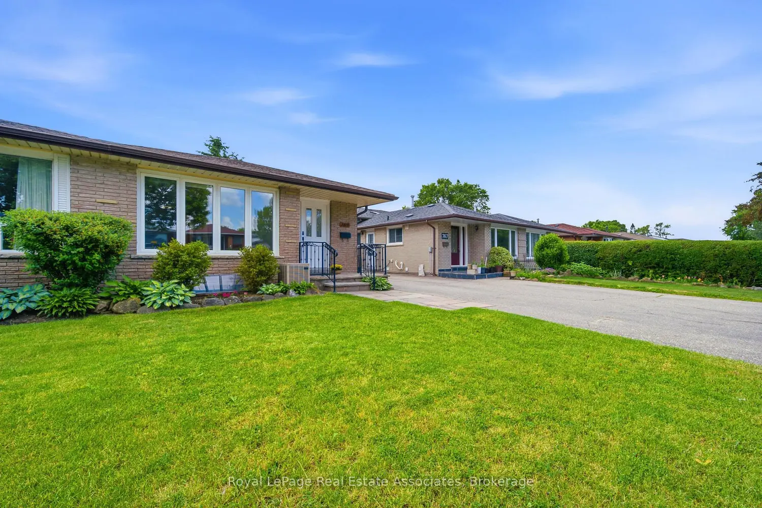 769 Eaglemount Crescent