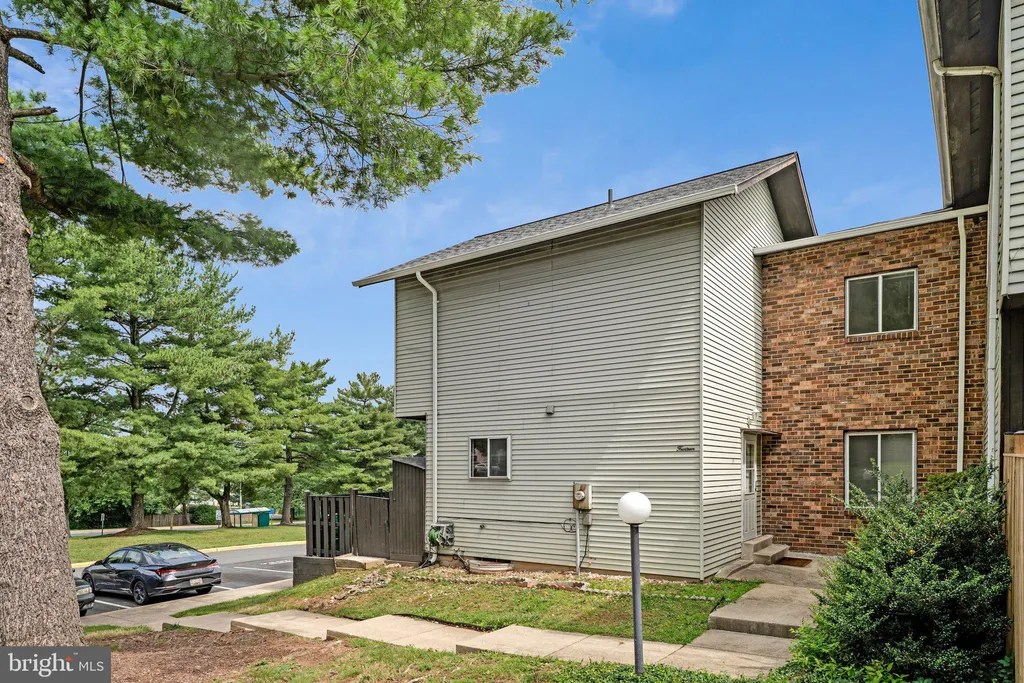 14 Standard Court Unit 57, Gaithersburg, MD 20877
