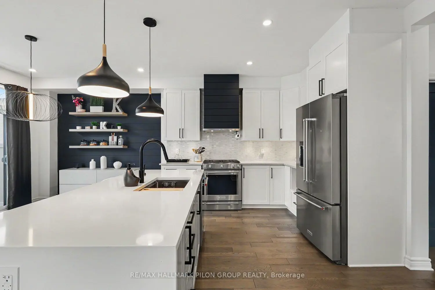 368 Hepatica Way photo 2