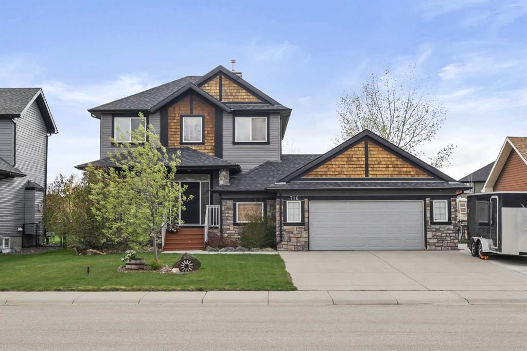 716 Boulder Creek Drive SE, Langdon, AB, T0J 1X3