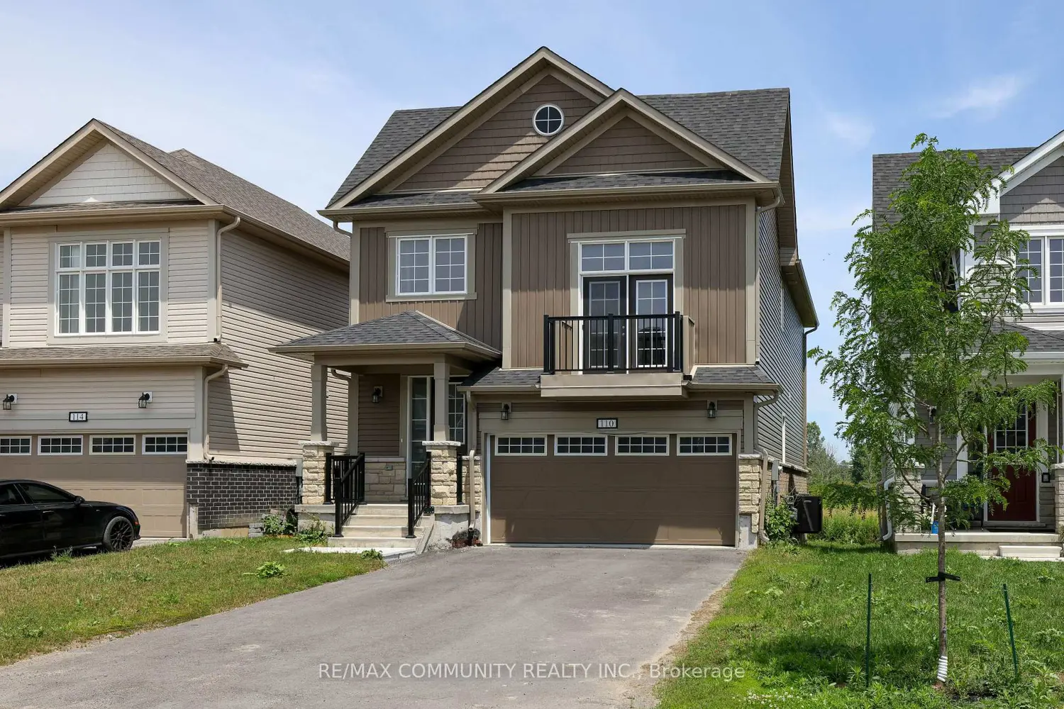 110 Oakmont Drive photo 2