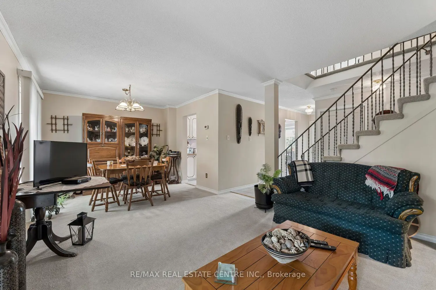 26 Jameson Crescent photo 3