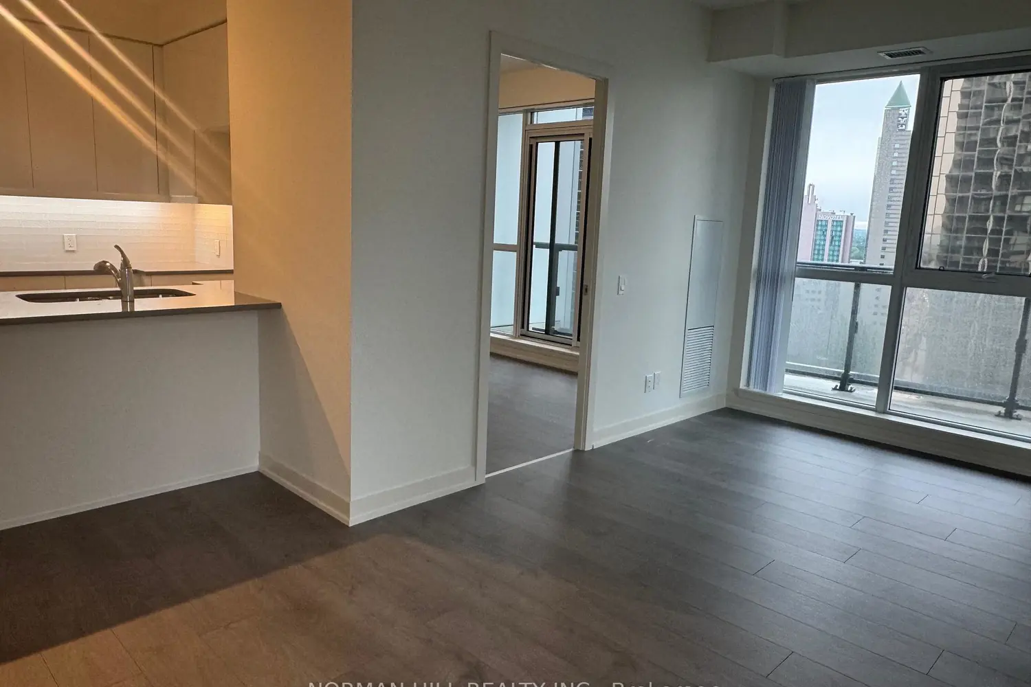 4955 Yonge Street 1619 photo 4