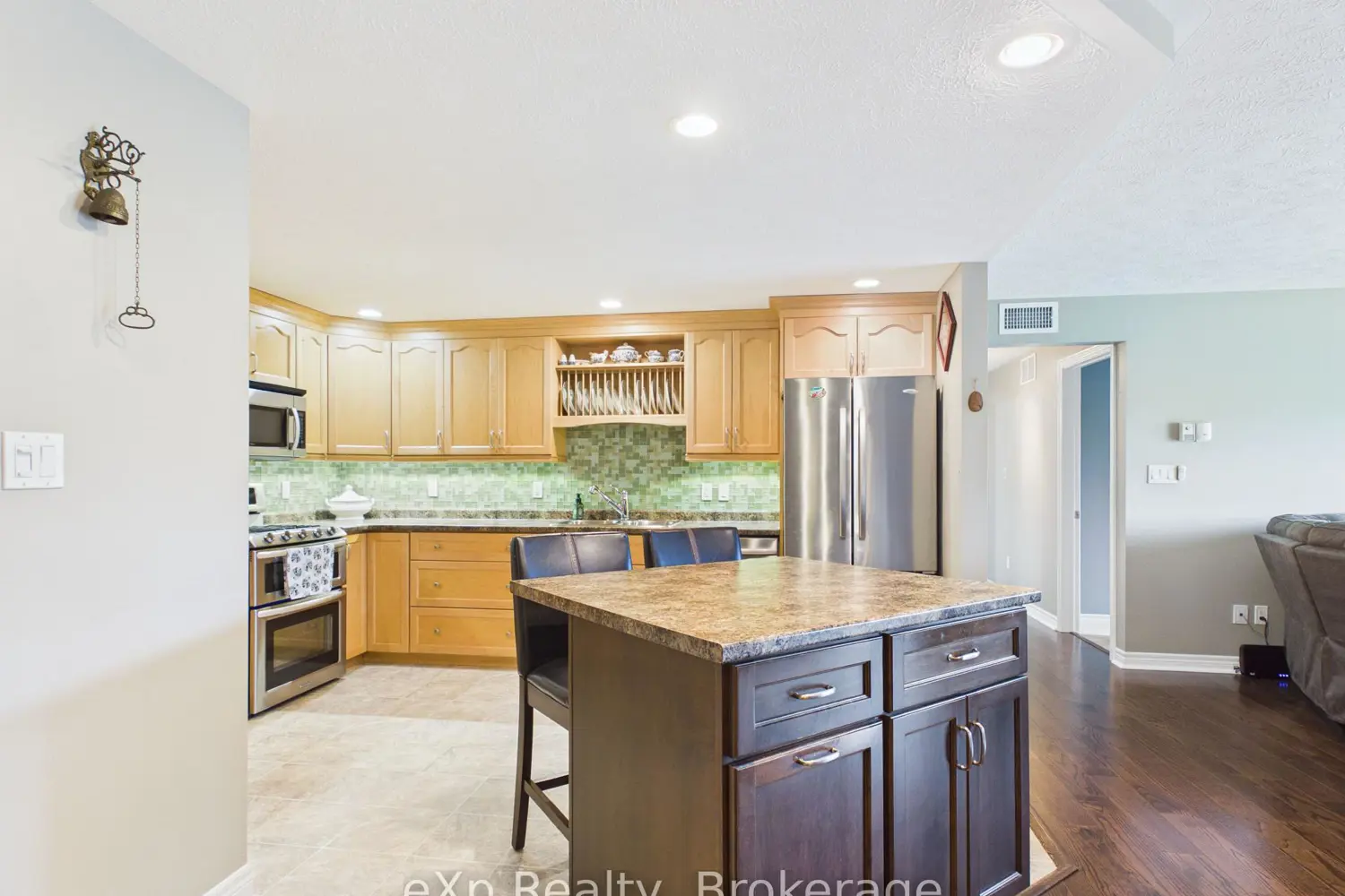 125 William Street 302 photo 2