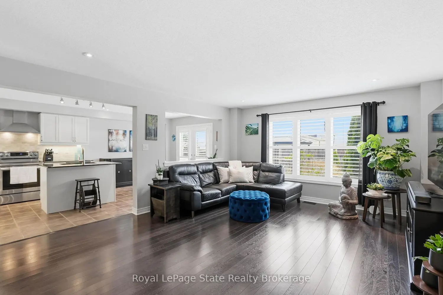 27 Barrett Avenue photo 2