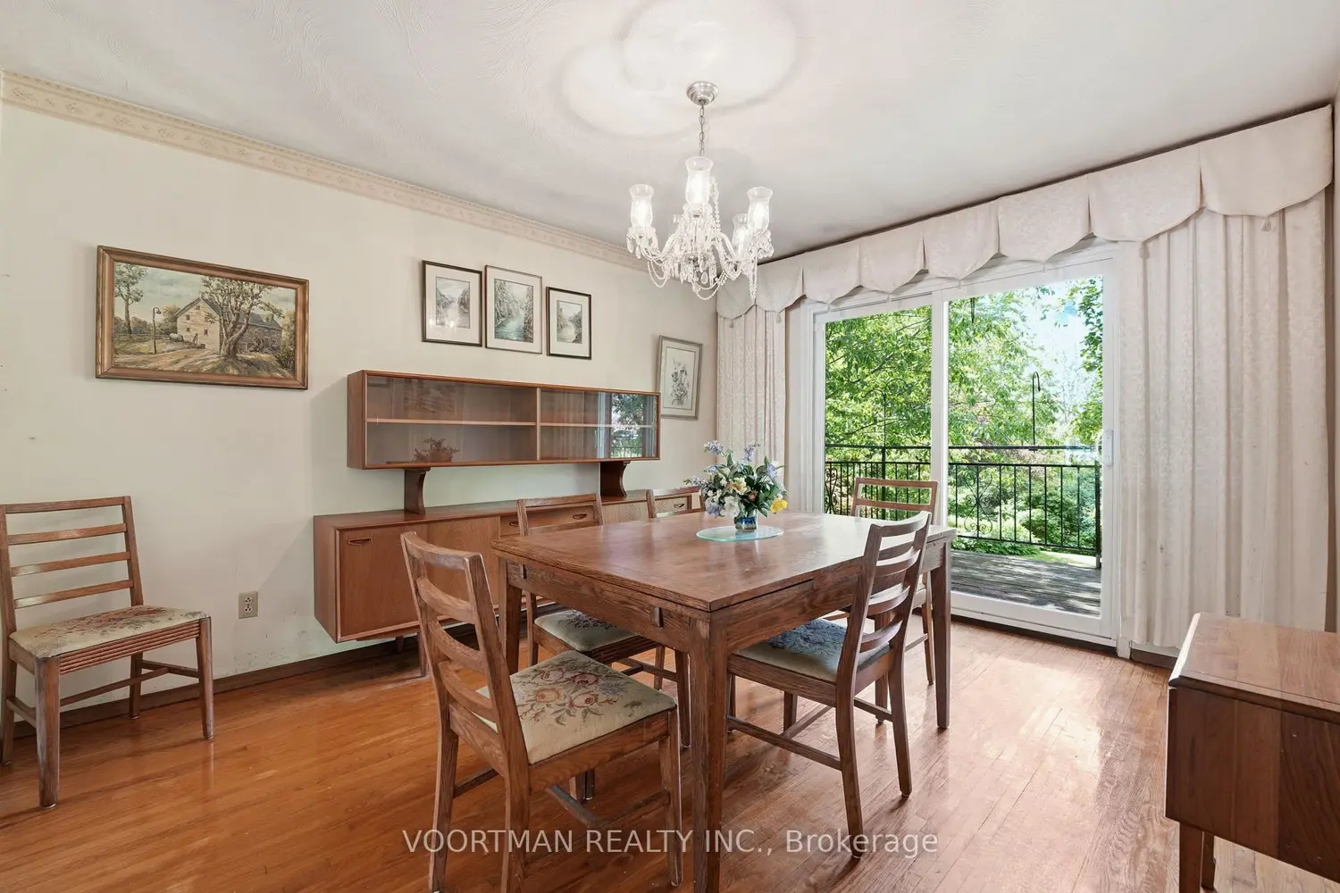 12 Kew Court photo 3