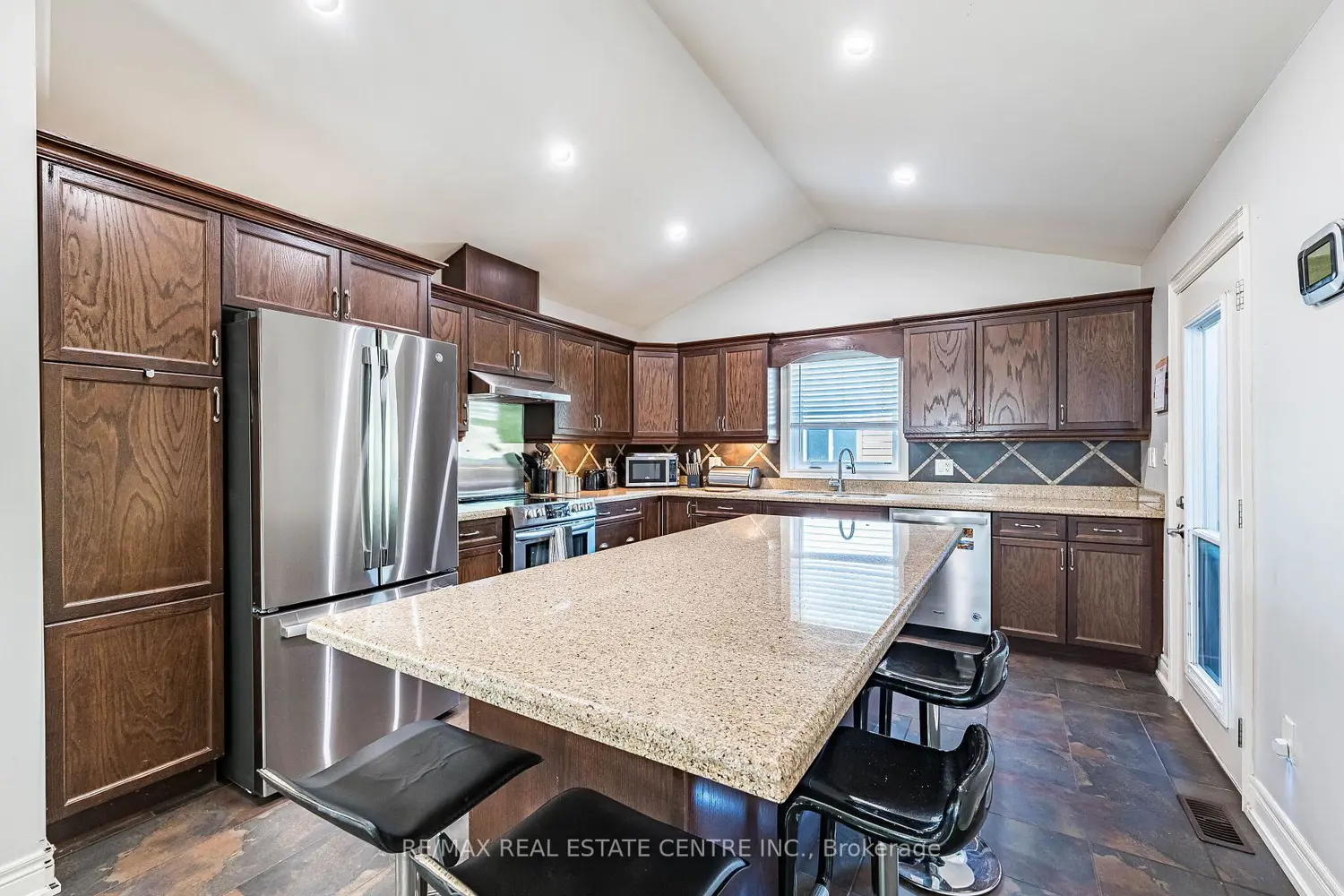 8493 Glavcic Drive photo 5