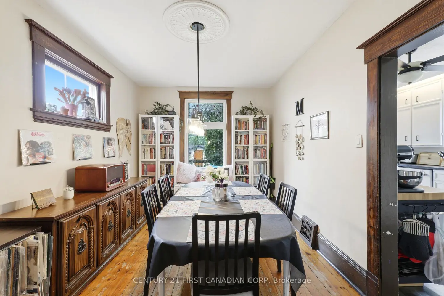 95 Myrtle Street photo 2