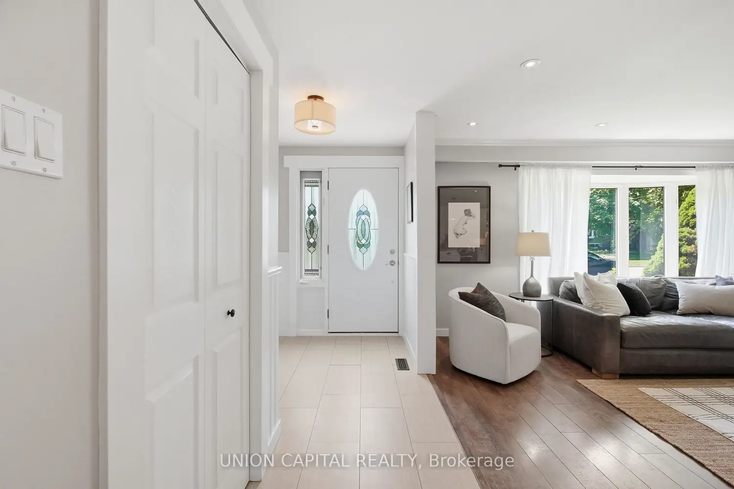 30 Irwin Crescent photo 4