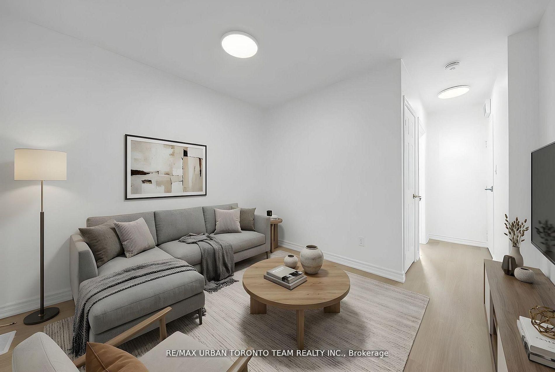 Main-880 Dundas Street E, Toronto, ON, M4M 1R3