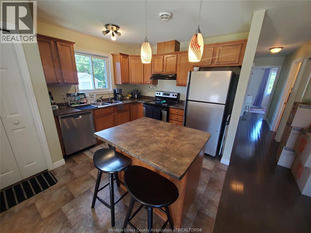 1710 Northway , Windsor, ON, N9B1X9