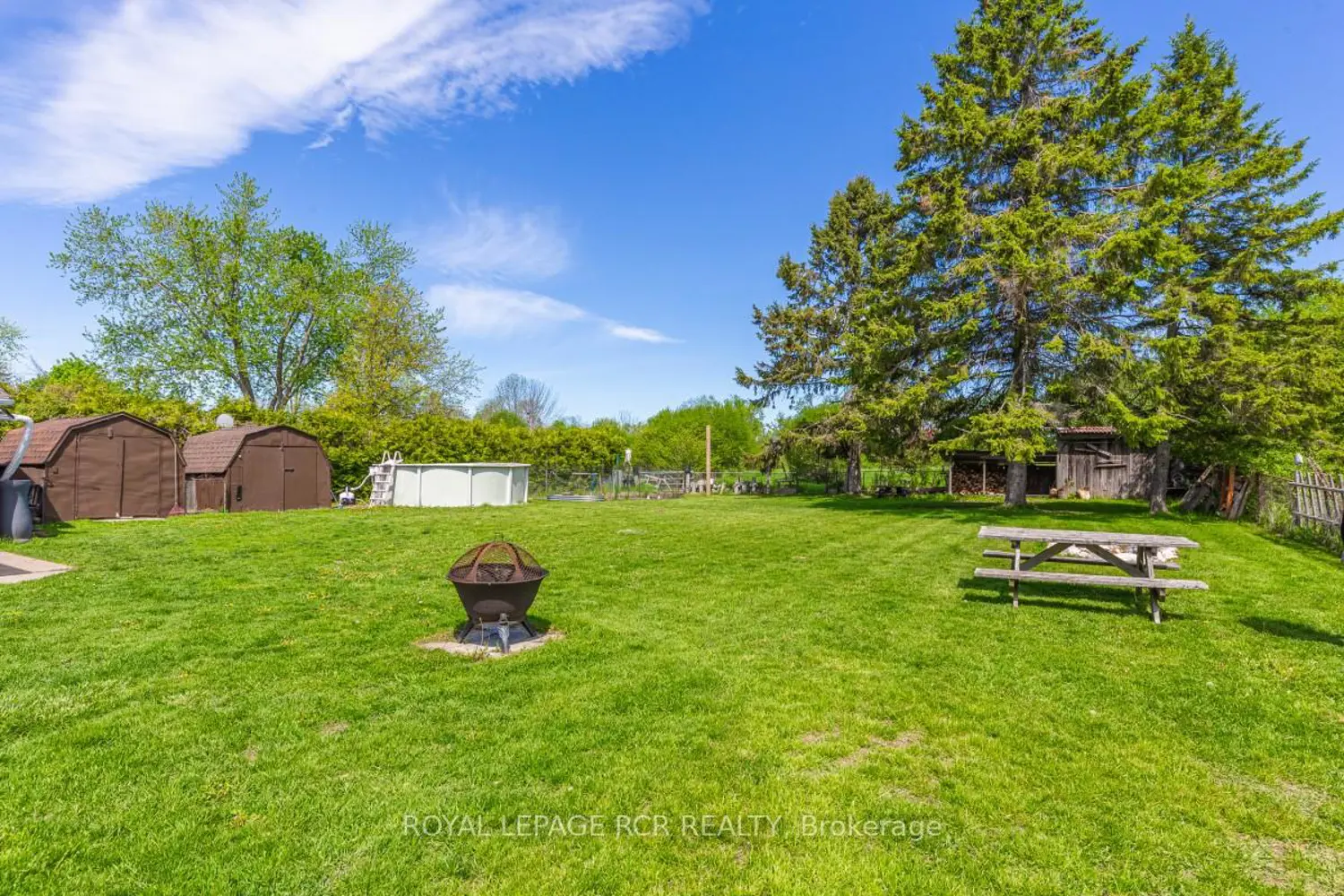 2872 Sunset Drive photo 3