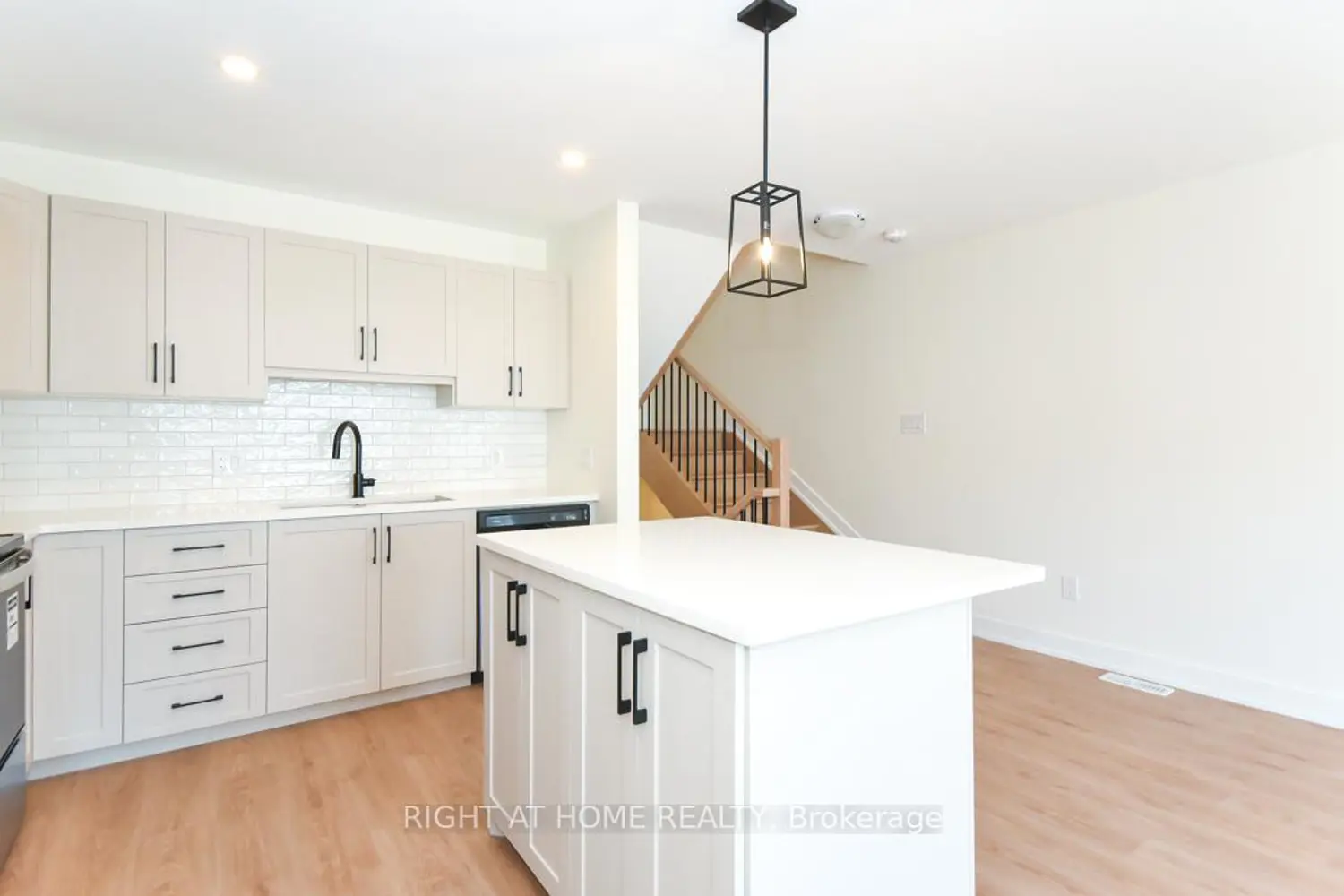 75 Whitcomb Crescent