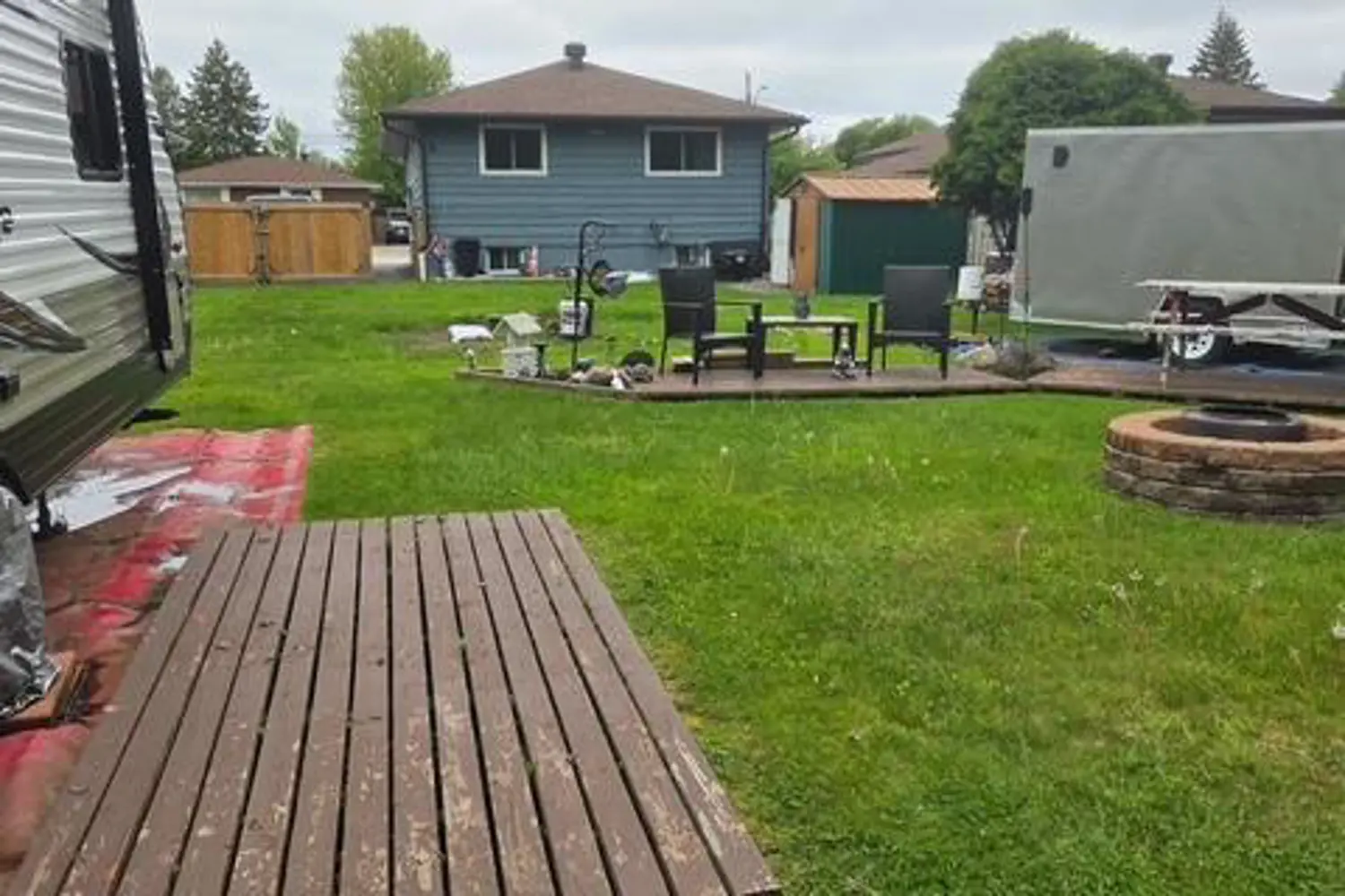 100 Strathcona Drive photo 2
