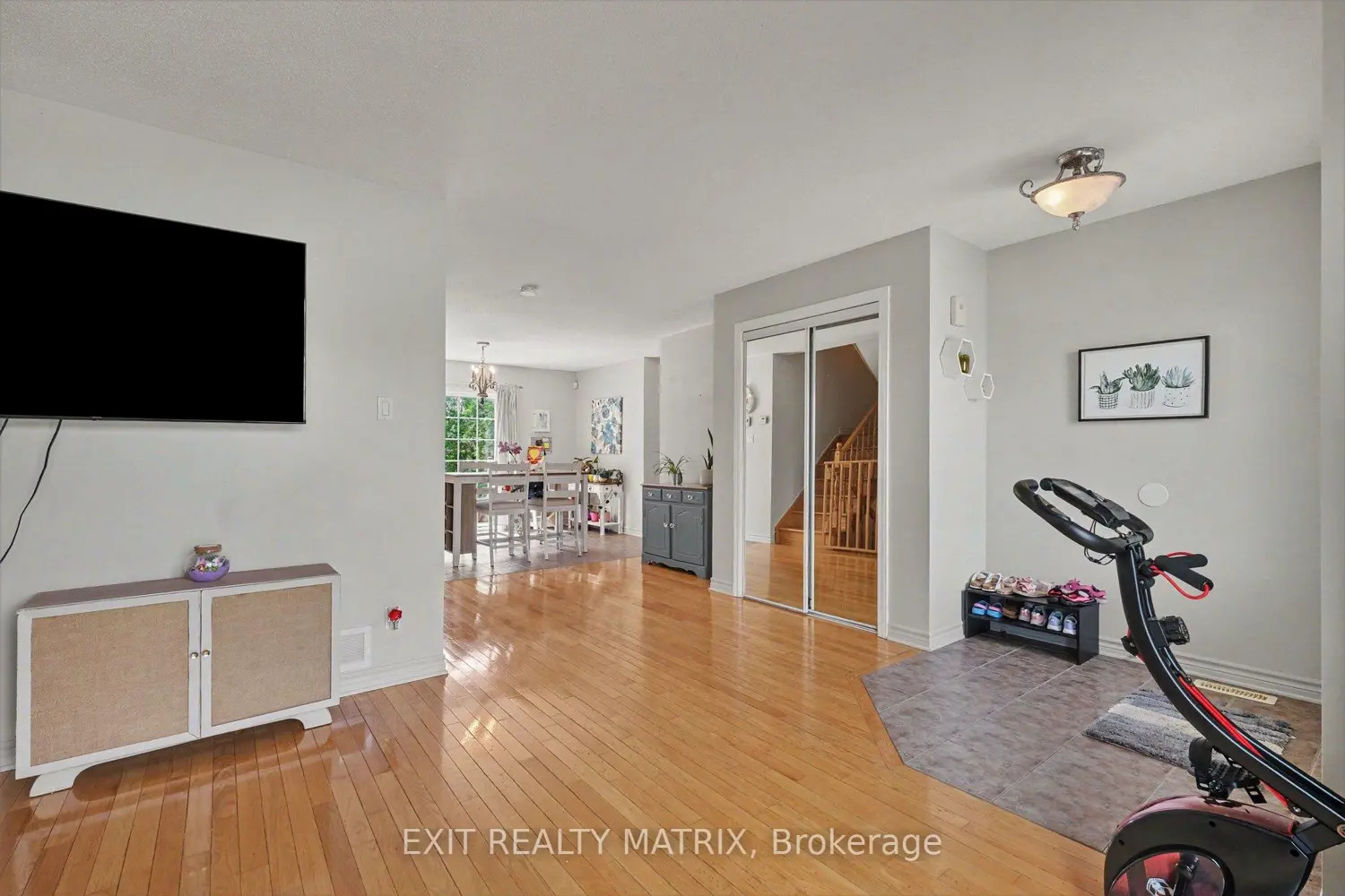 15 Blais Street B photo 5