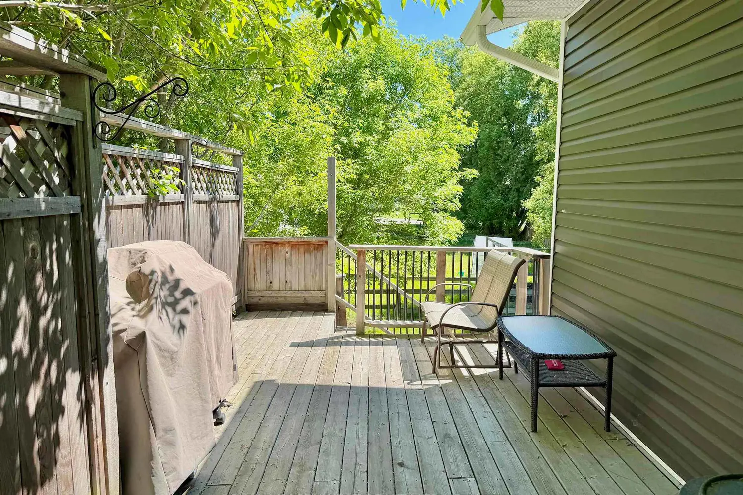 73 Norman Drive photo 3