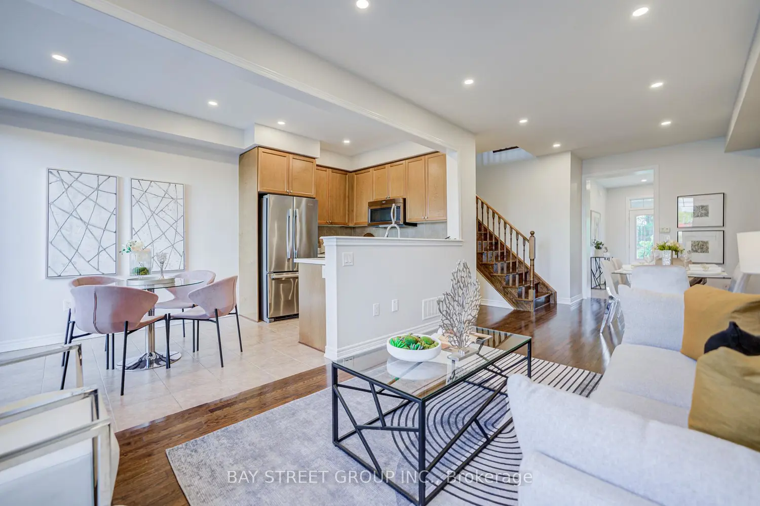 151 Windrow Street photo 5