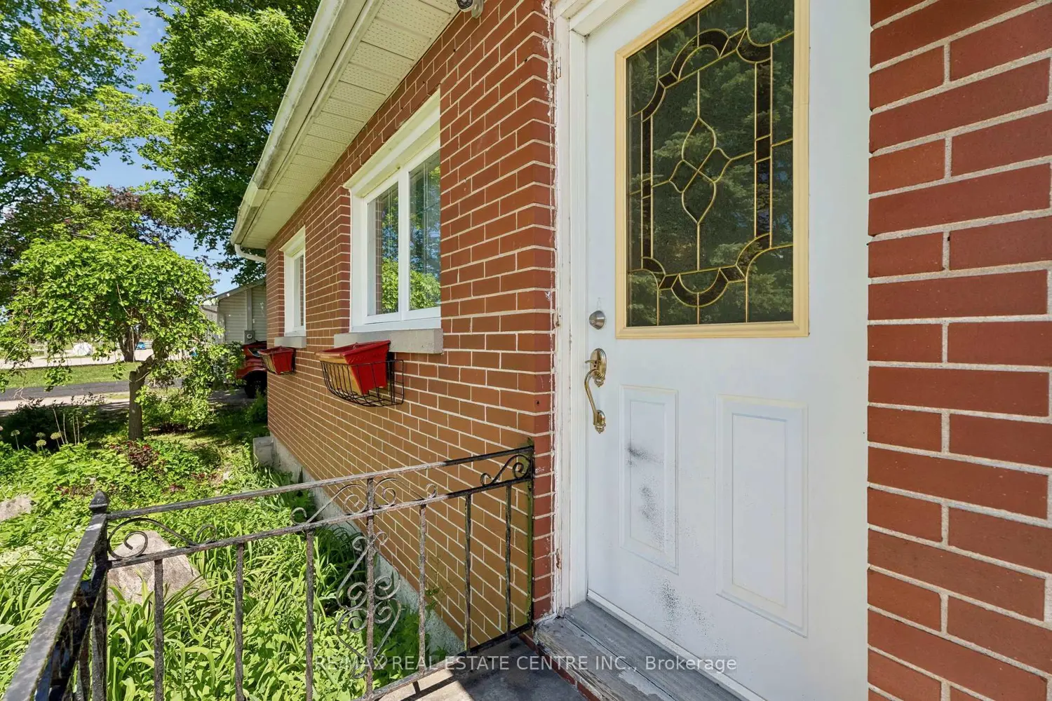 871 Penetanguishene Road photo 4