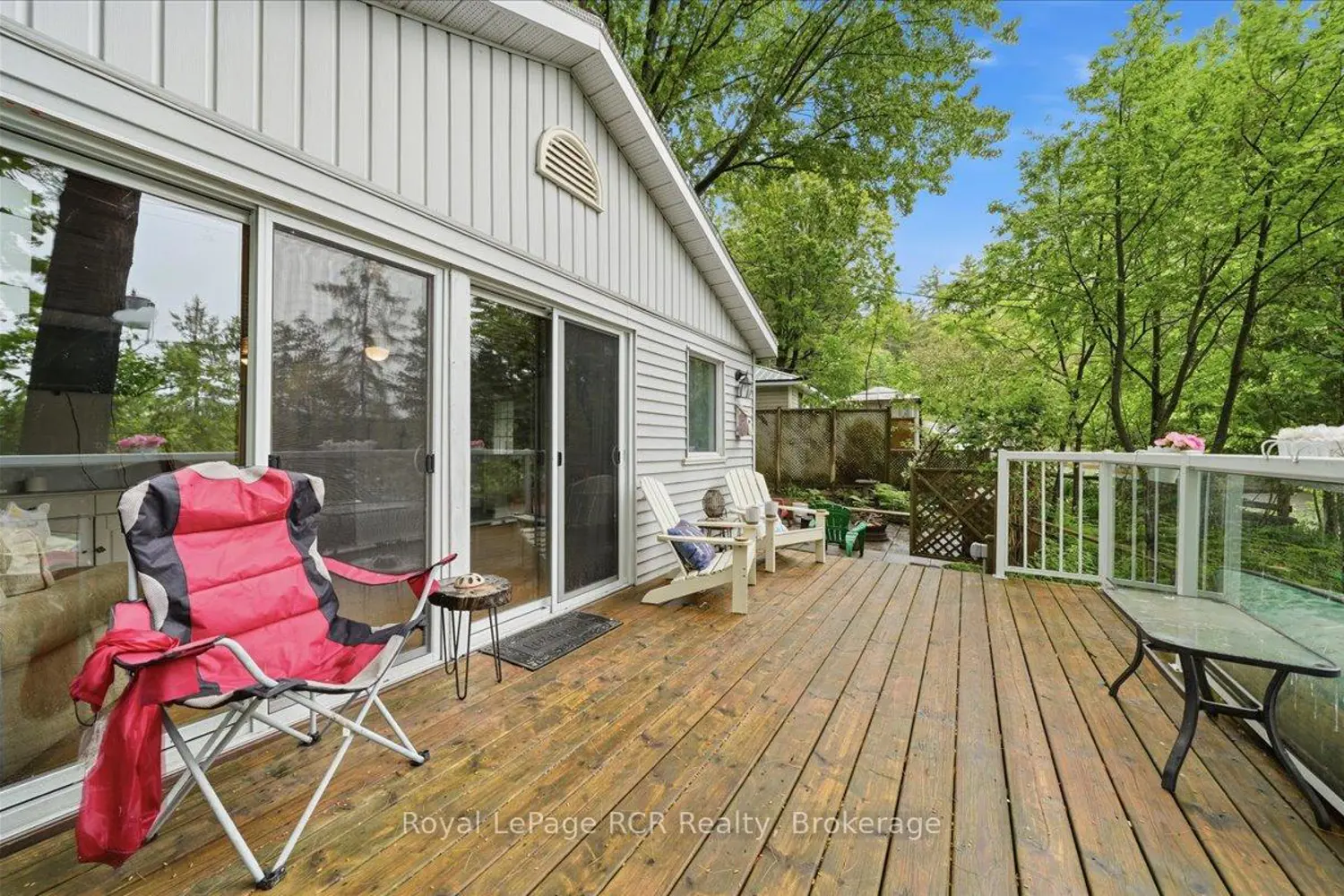 45 Andrew Drive photo 3