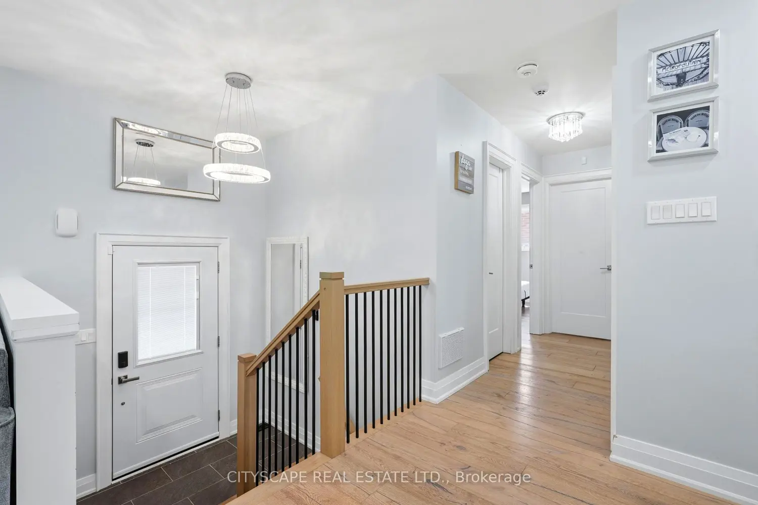 44 Stonehill Boulevard photo 2