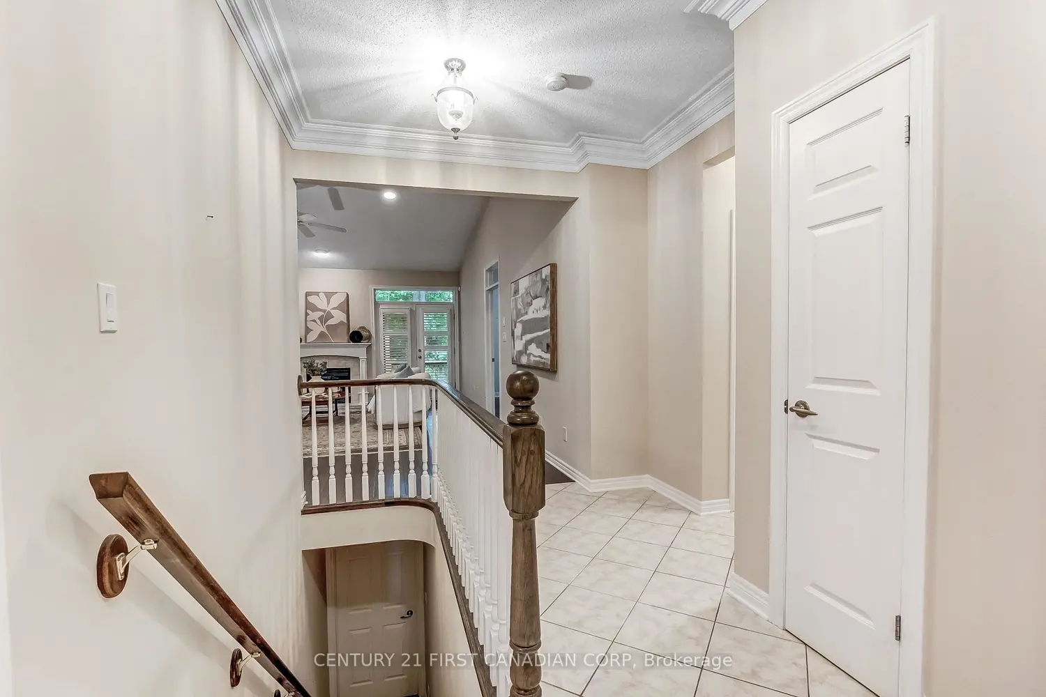 417 Hyde Park Road 11 photo 4