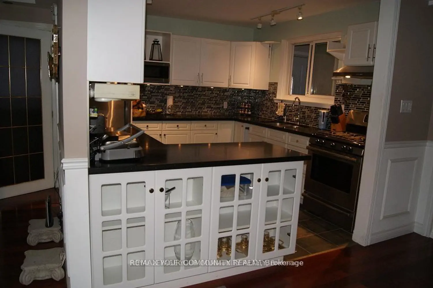 56 Willesden Road photo 5