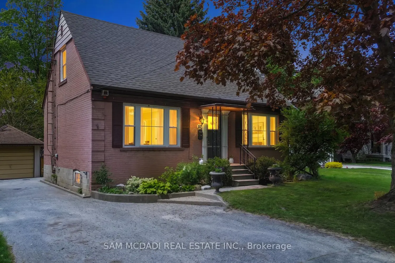 57 Westglen Crescent