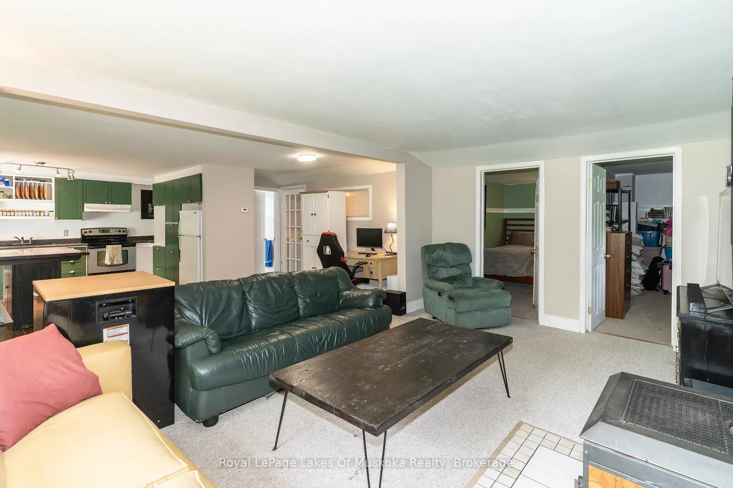 1136 Springdale Shores Private photo 4