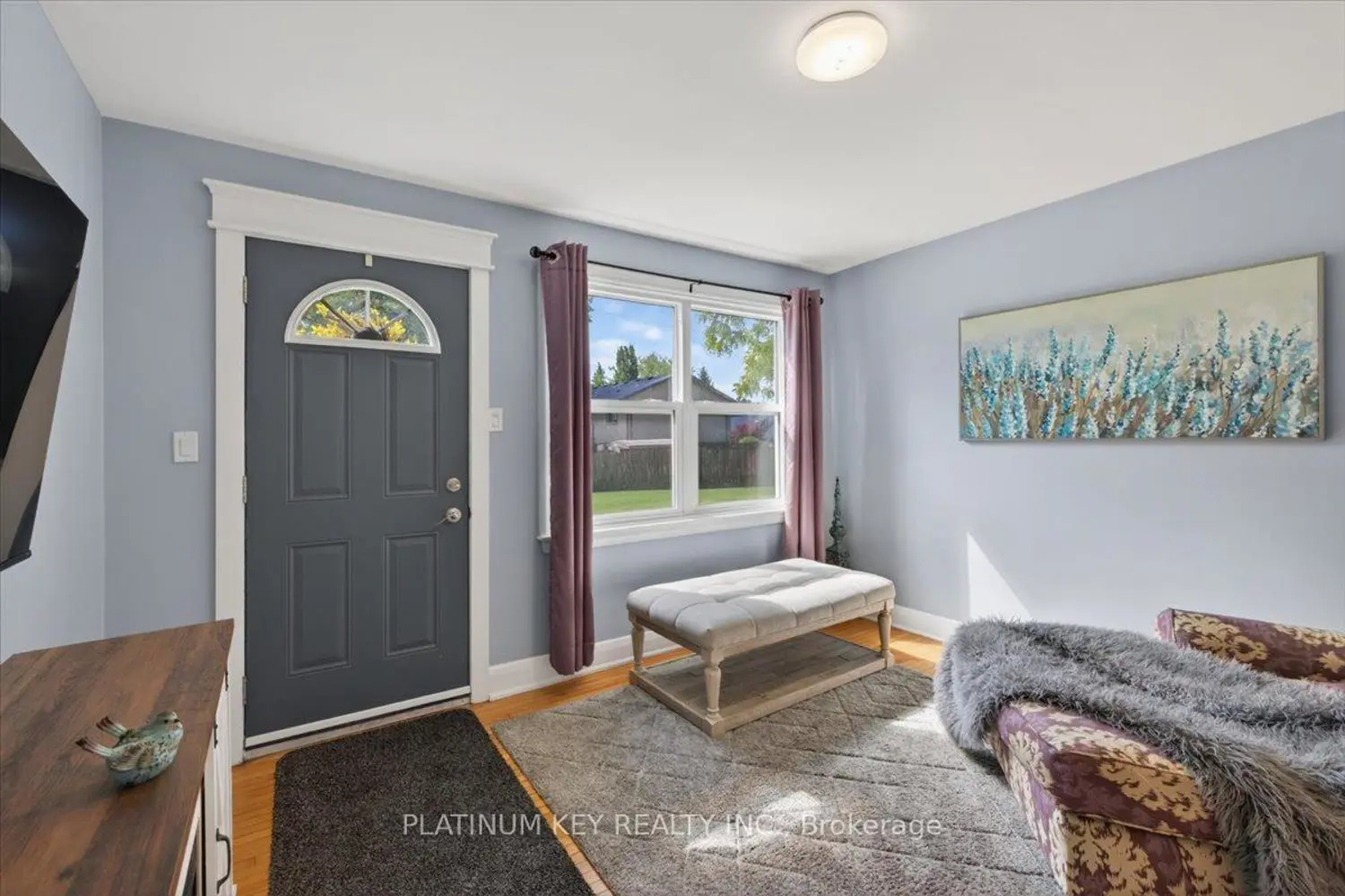662 King Street photo 2