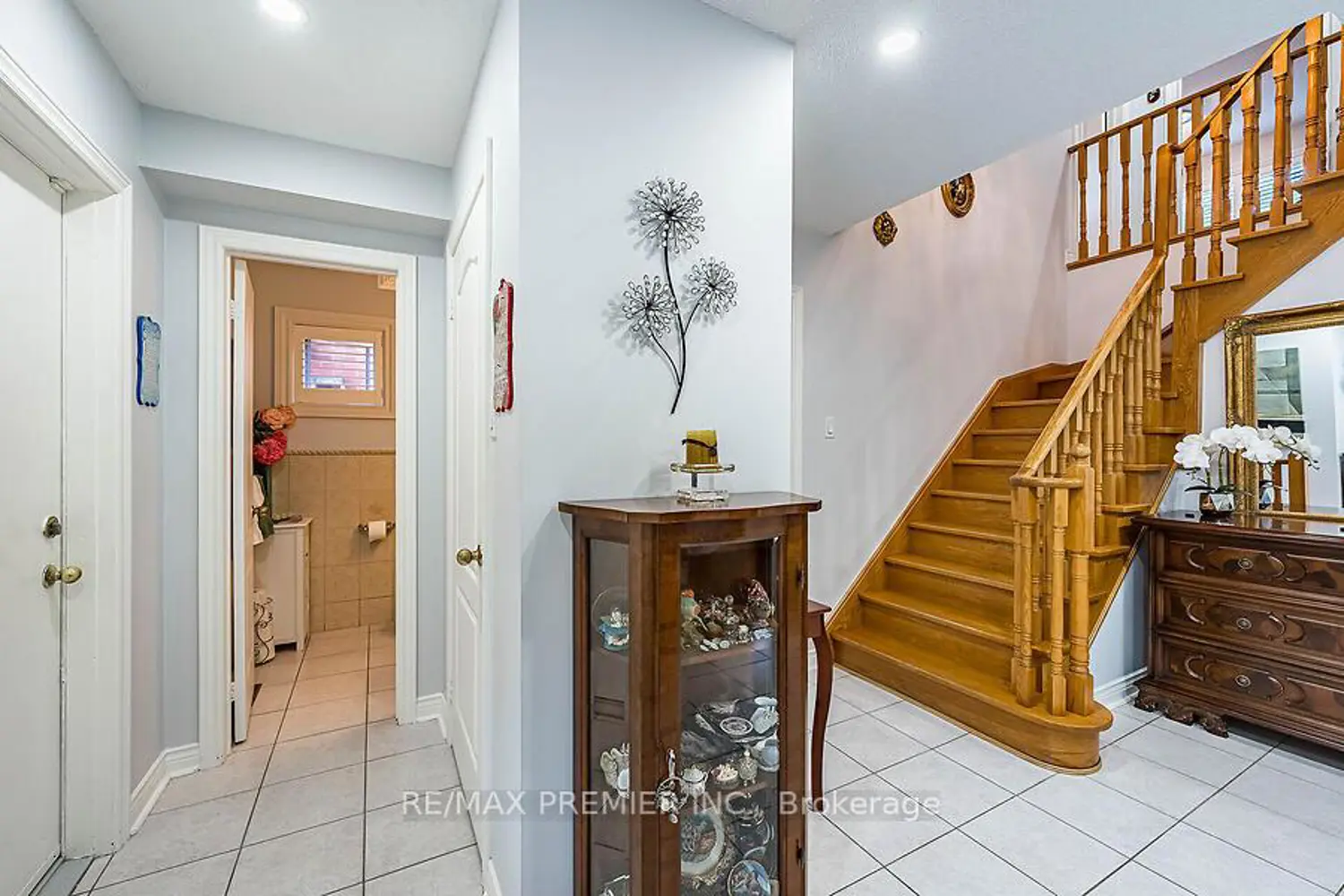 228 Veneto Drive photo 4