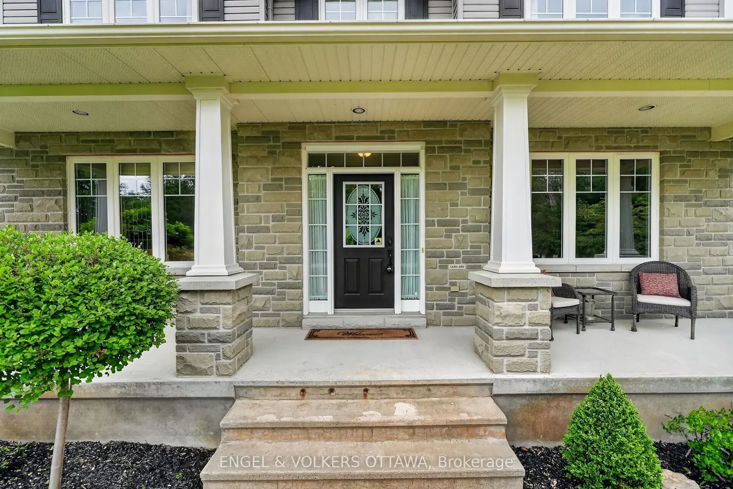 1599 Landel Drive photo 2