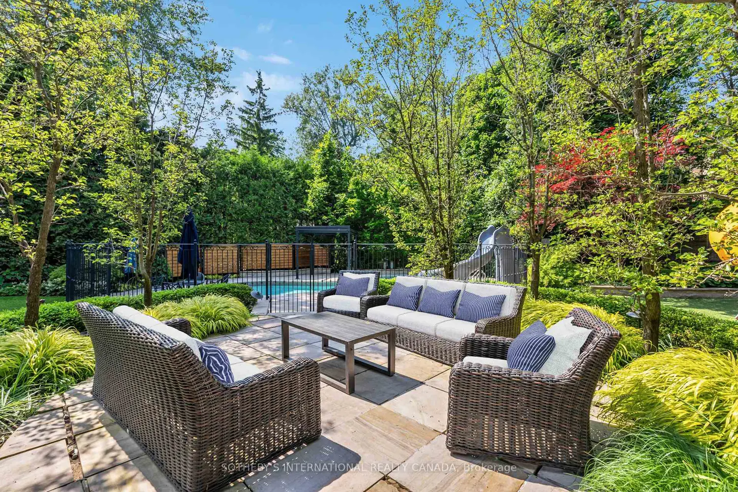 113 Coldstream Avenue photo 3