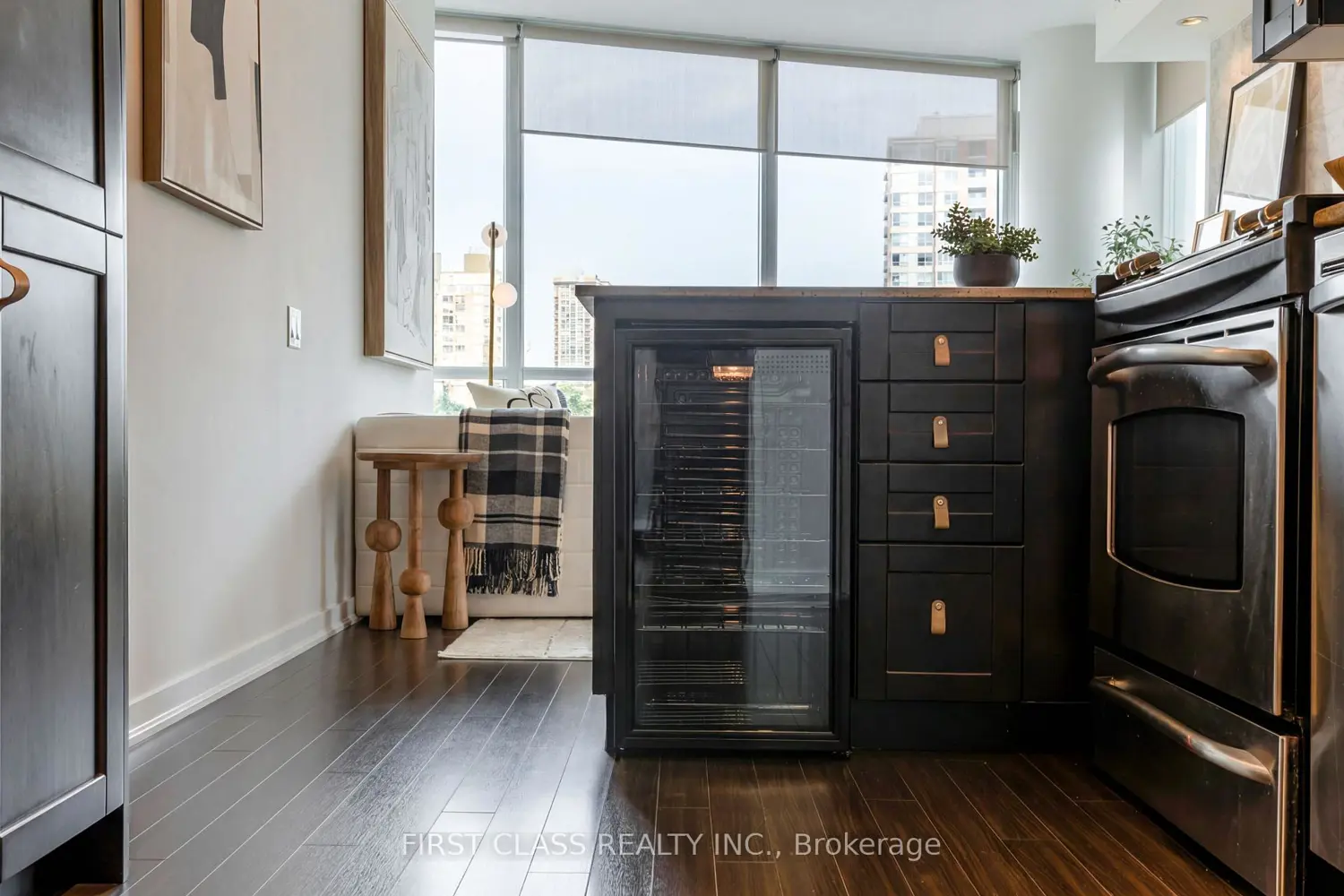 30 Canterbury Place 305 photo 5
