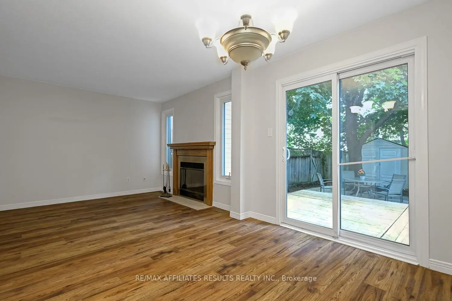 93 Mountshannon Drive photo 5