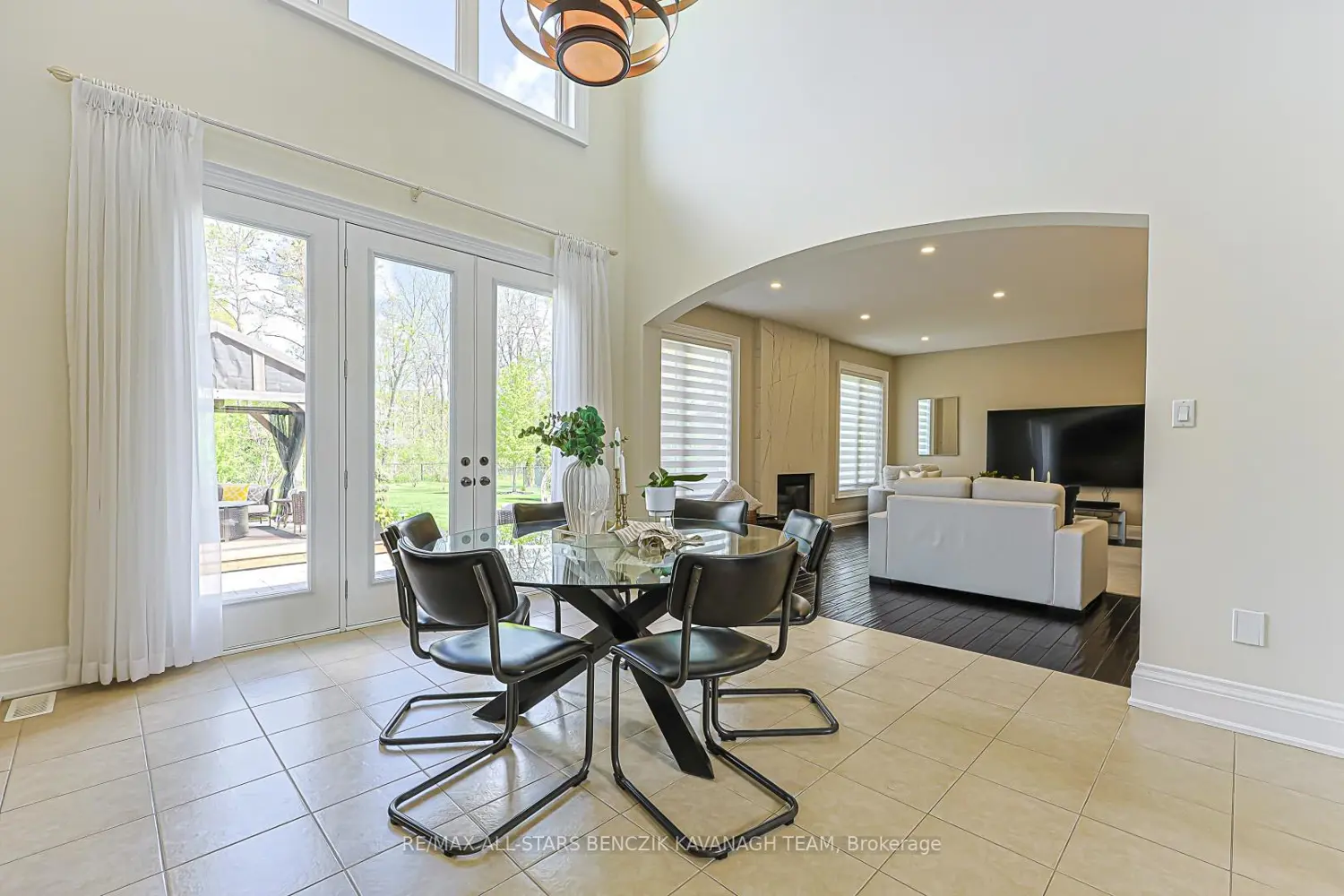 18 Wyndance Way photo 2