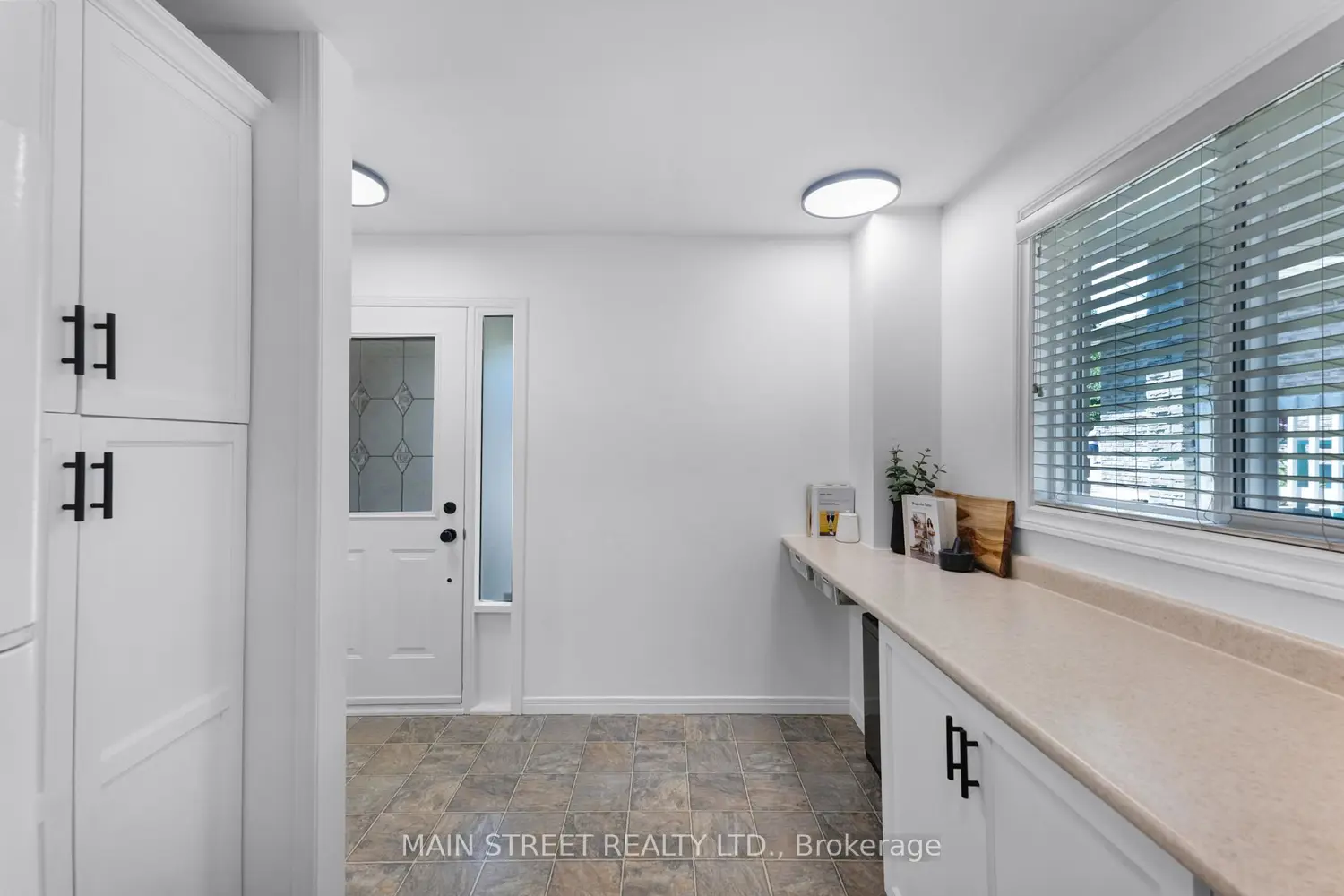 203 Colborne Street photo 2