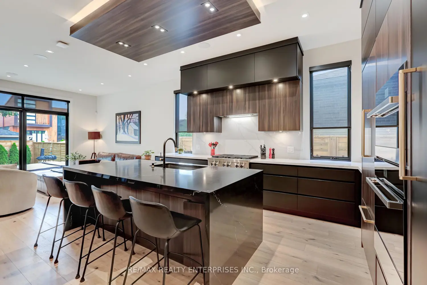 37 Oakwood Avenue photo 2