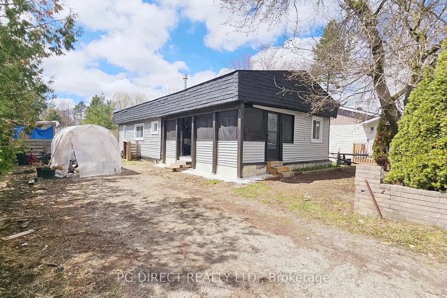 2 Shamrock Crescent