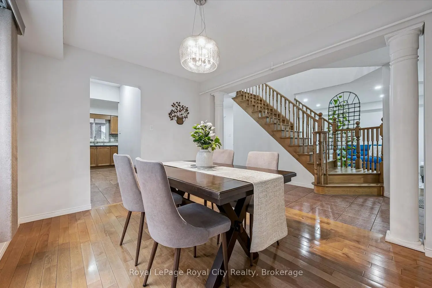 64 Milson Crescent photo 3