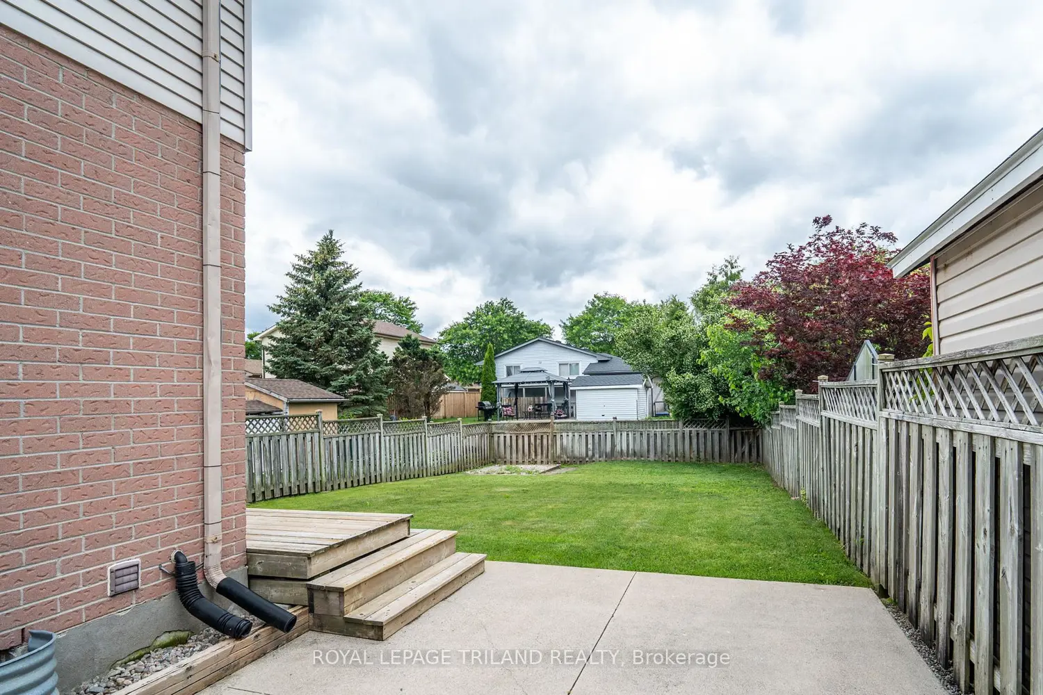 83 Bonaventure Drive photo 2